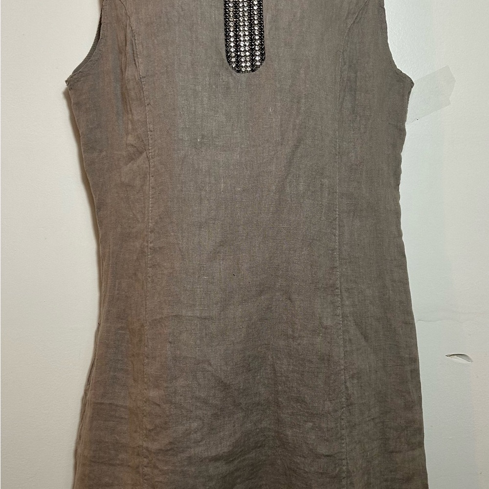 New women’s linen dress